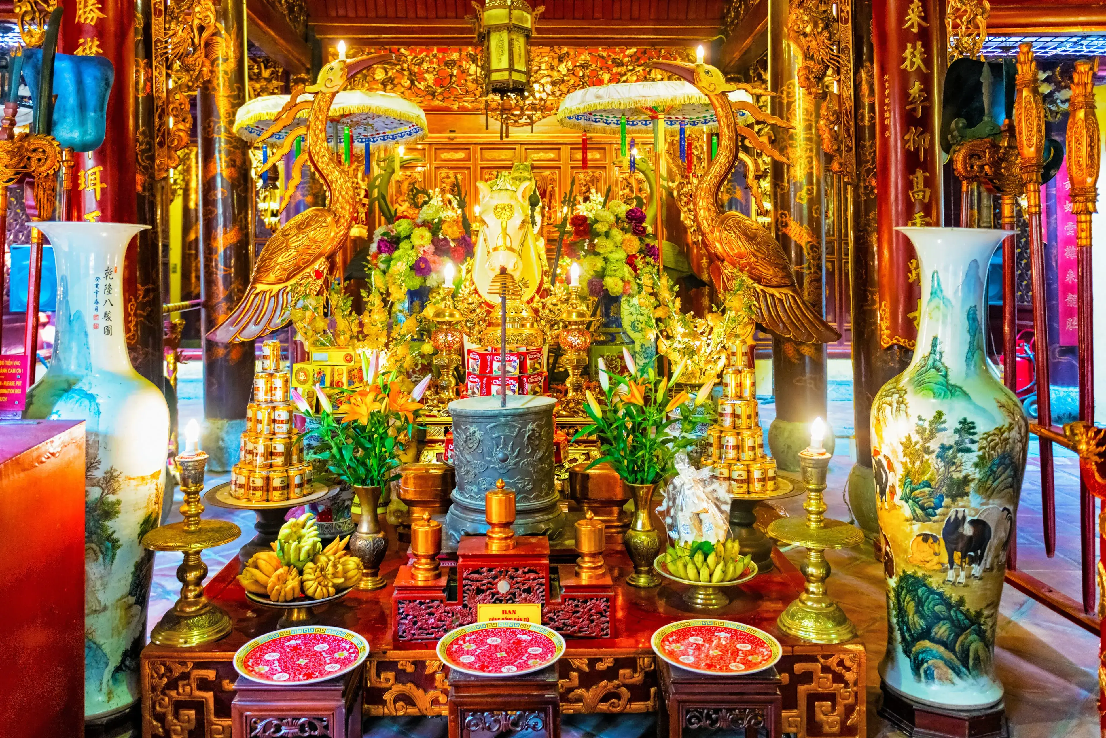Bach Ma Temple oldest temple in Hanoi Old Quarter