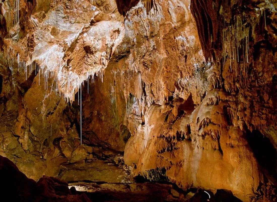 Mo Luong Cave stalactites underground stream Mai Chau Hoa Binh Vietnam