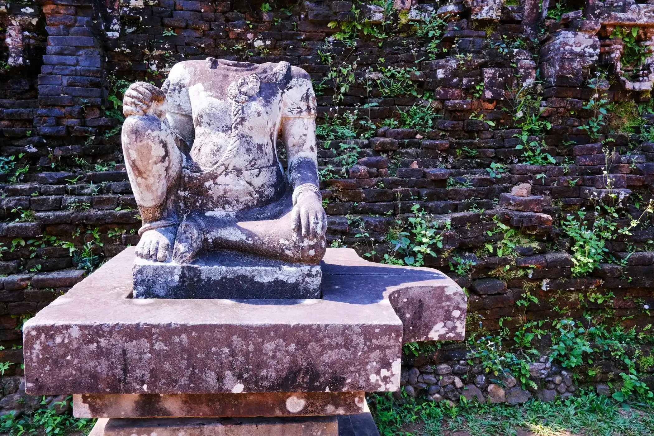 Group C temple Buddhist Hindu syncretic Cham sculpture My Son Vietnam