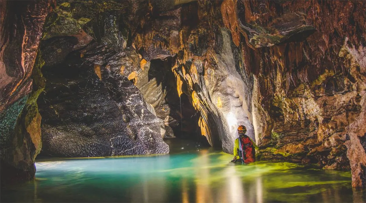 Hang Va Cave unique cone stalagmite formations shallow pools Phong Nha Vietnam