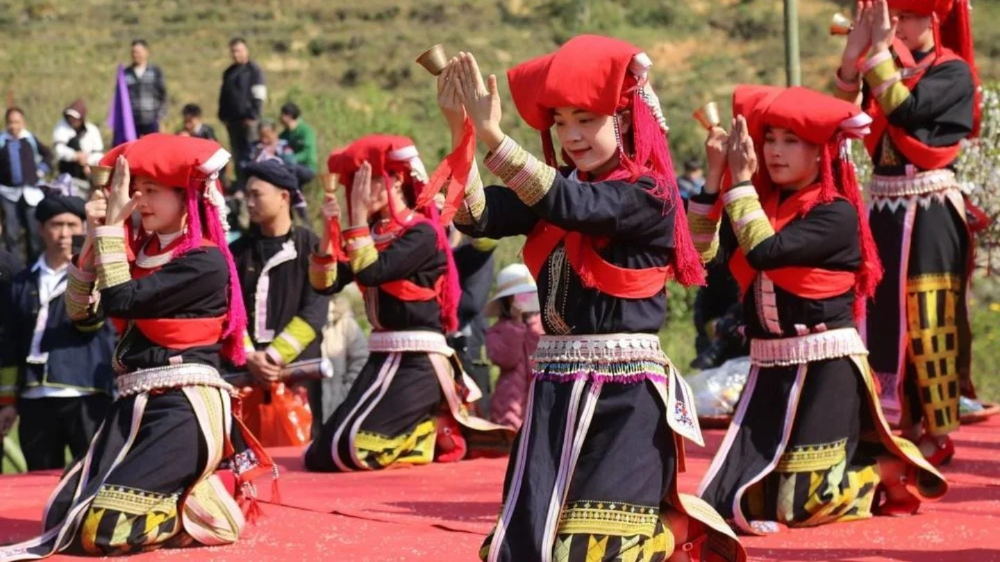 Giang Ta Chai Red Dao ethnic village deeper Muong Hoa Valley Sapa Vietnam