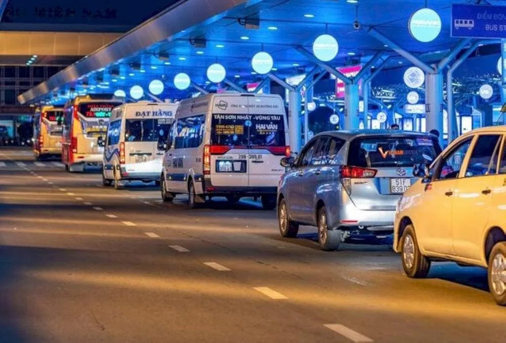 Transfer to Ho Chi Minh City airport