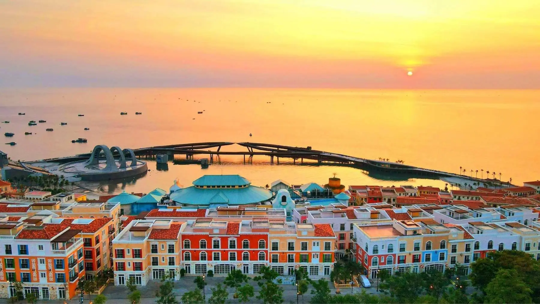 Sunset Town Phu Quoc