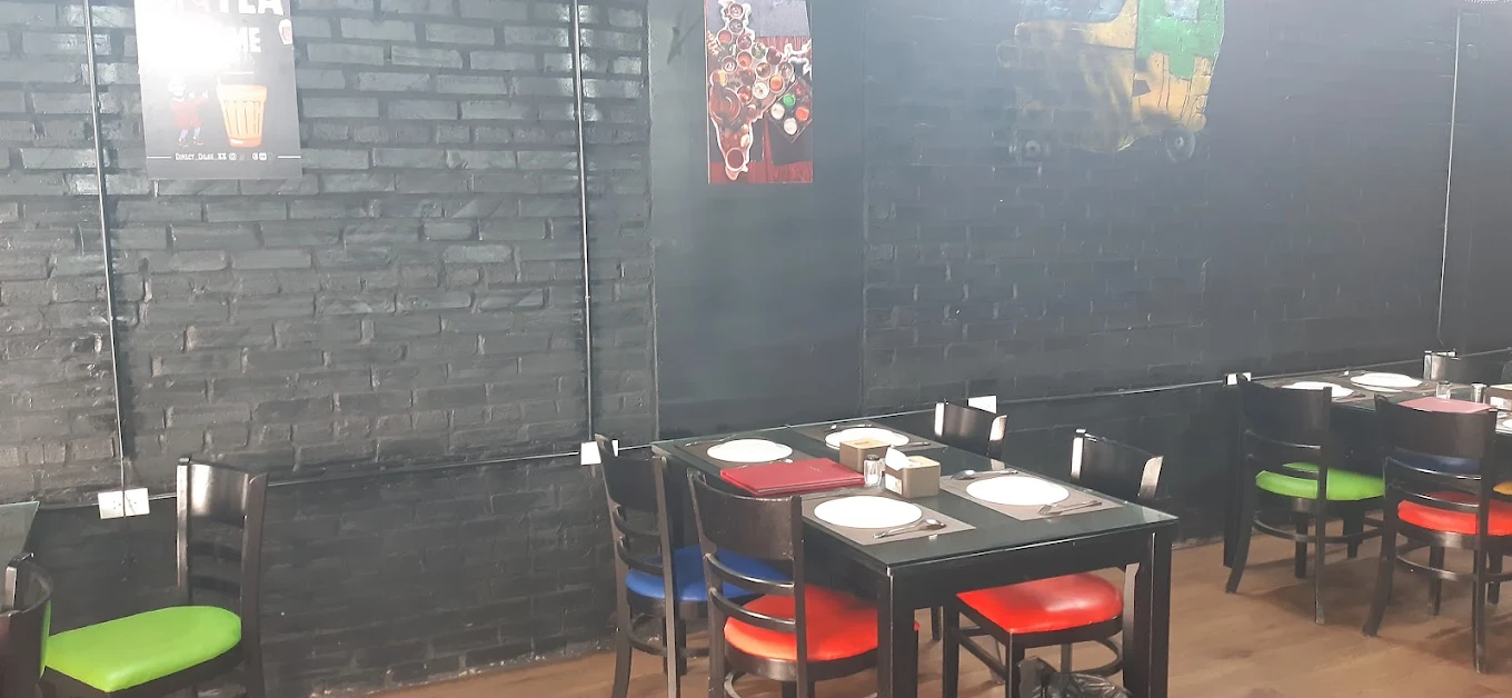 Curry Junction - Halong