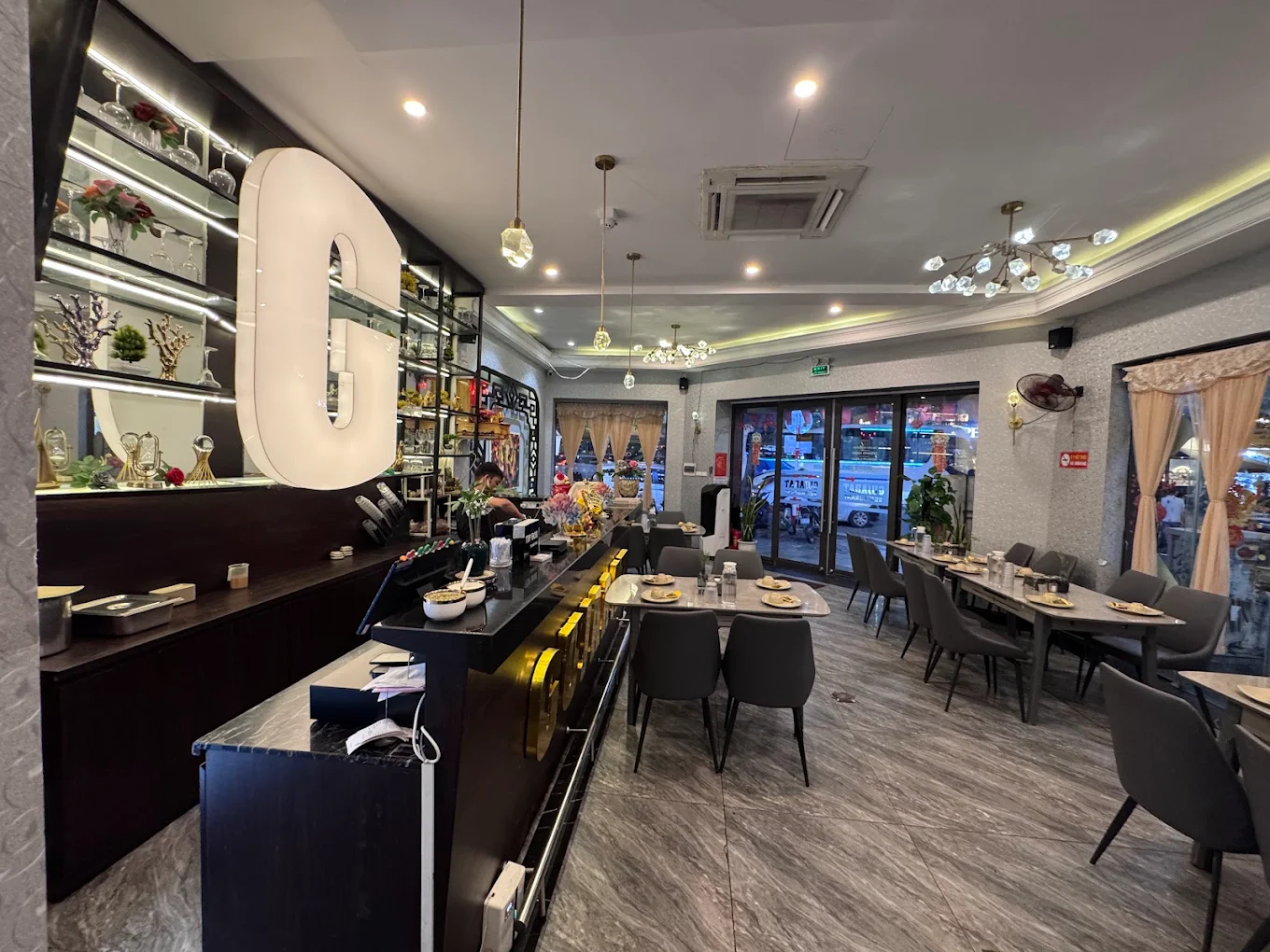 Gujarat Indian Restaurant — healthy vegetarian restaurant Hoan Kiem Hanoi