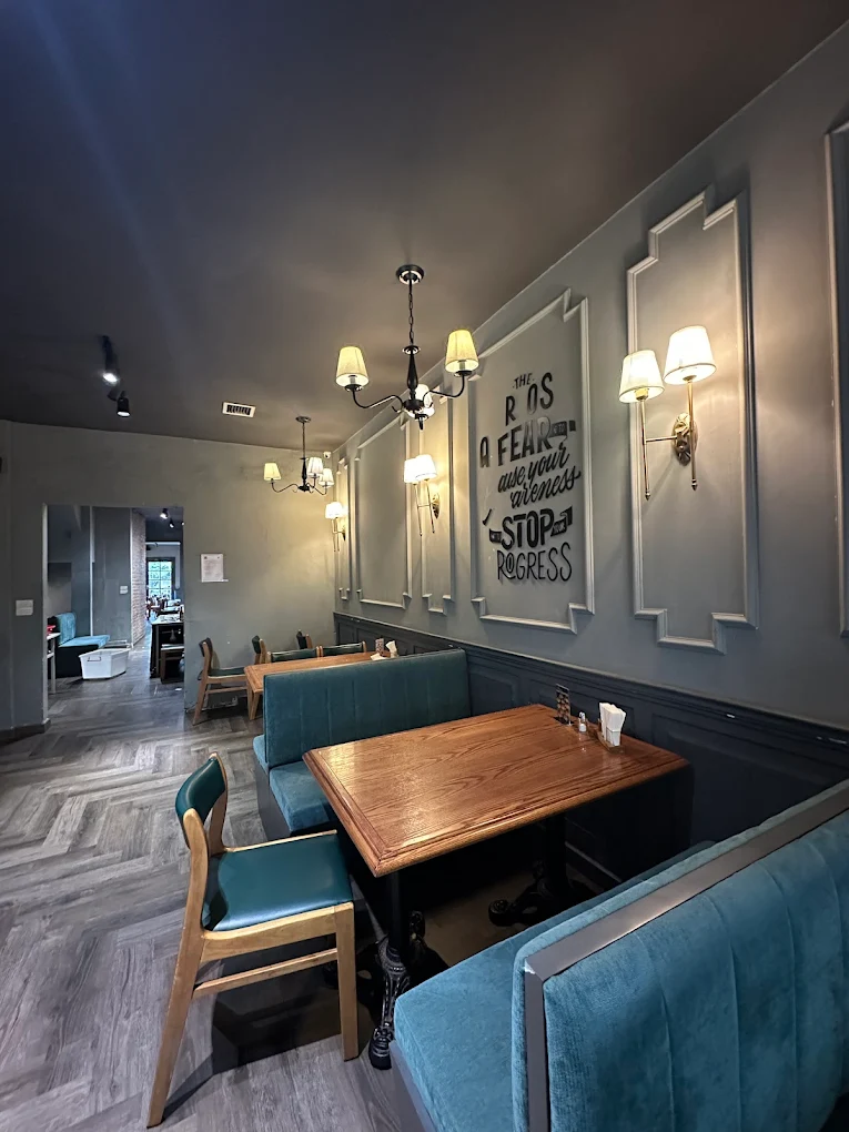 Maazi Old Quarter — Indian restaurant Duong Thanh Hanoi