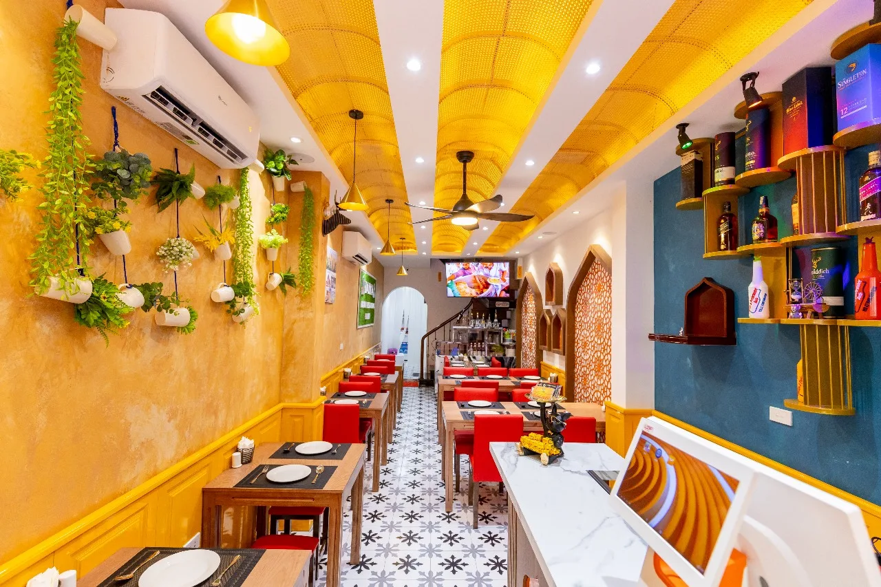 Tadka Indian Restaurant Hanoi — Phung Hung near Train Street