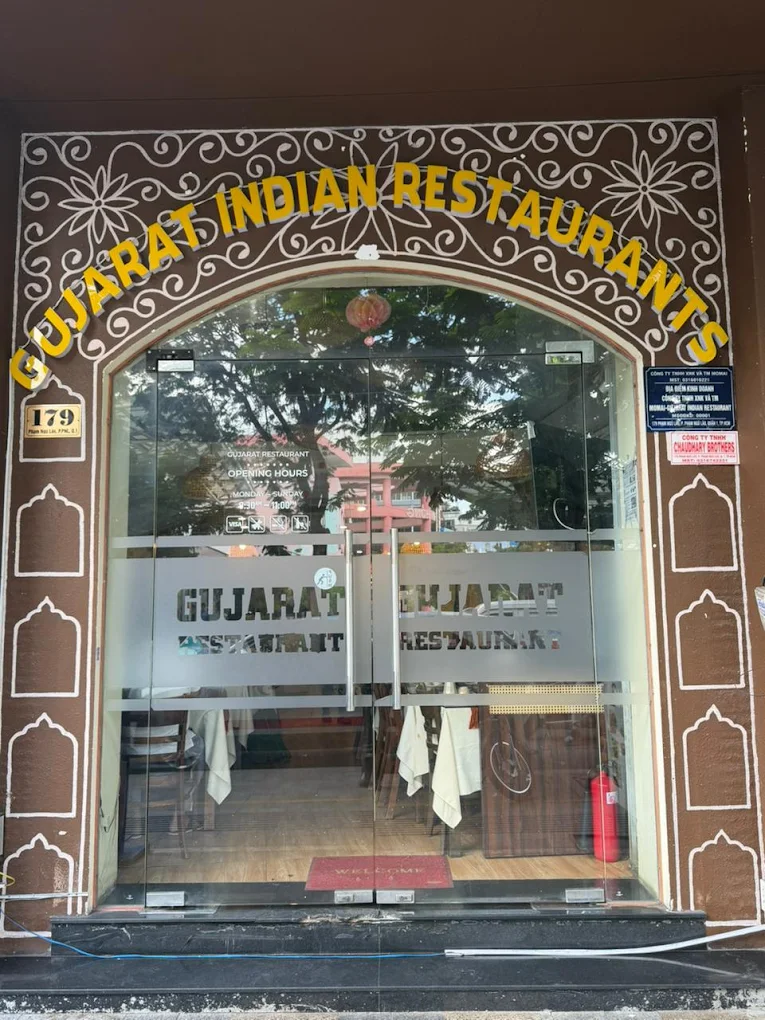 Gujarat Indian Restaurant in Quận