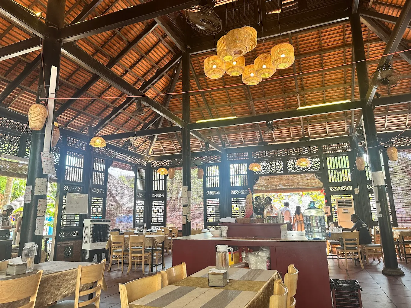 Indian Restaurant Krishna Garden - 100% Pure Vegetarian Food