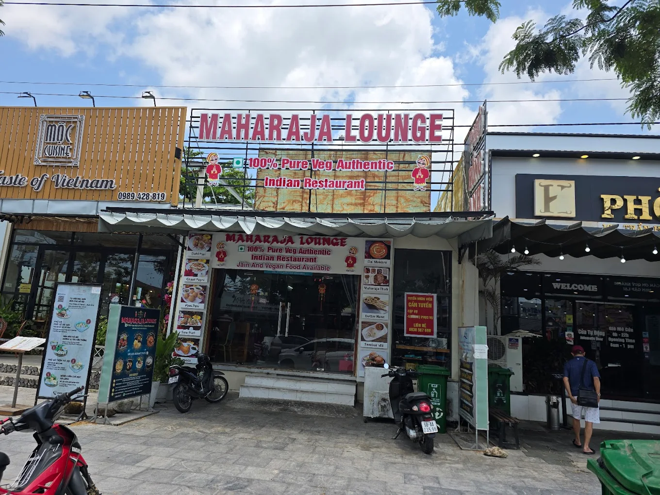 Maharaja Lounge - Authentic Indian 100% Veg Restaurant