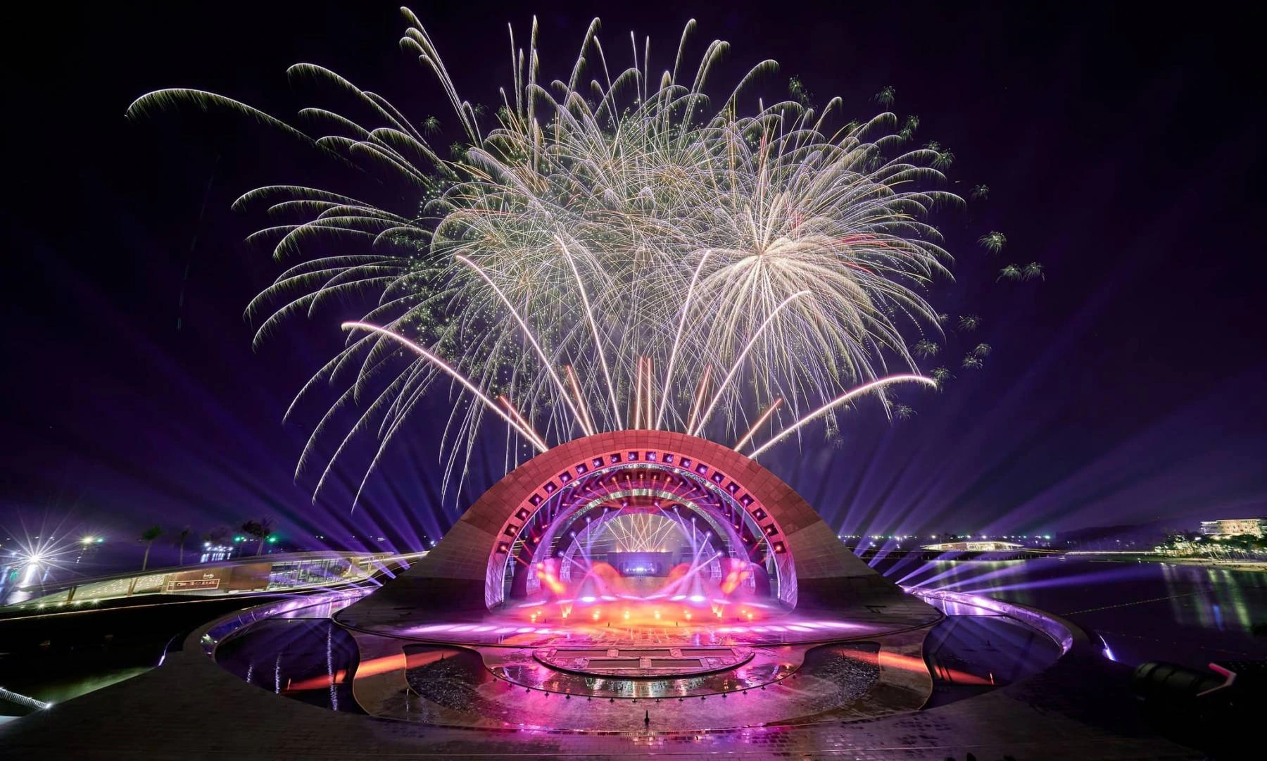 Kiss Of the sea Show Phu Quoc